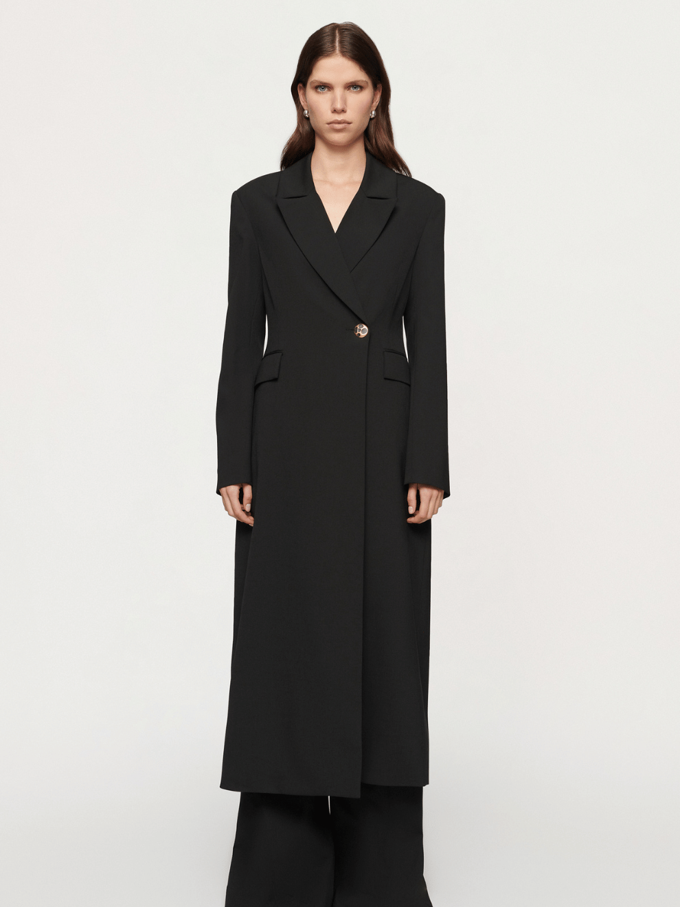 Munro Coat in Black