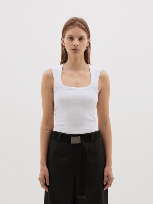 Low Scooped Rib Tank in White