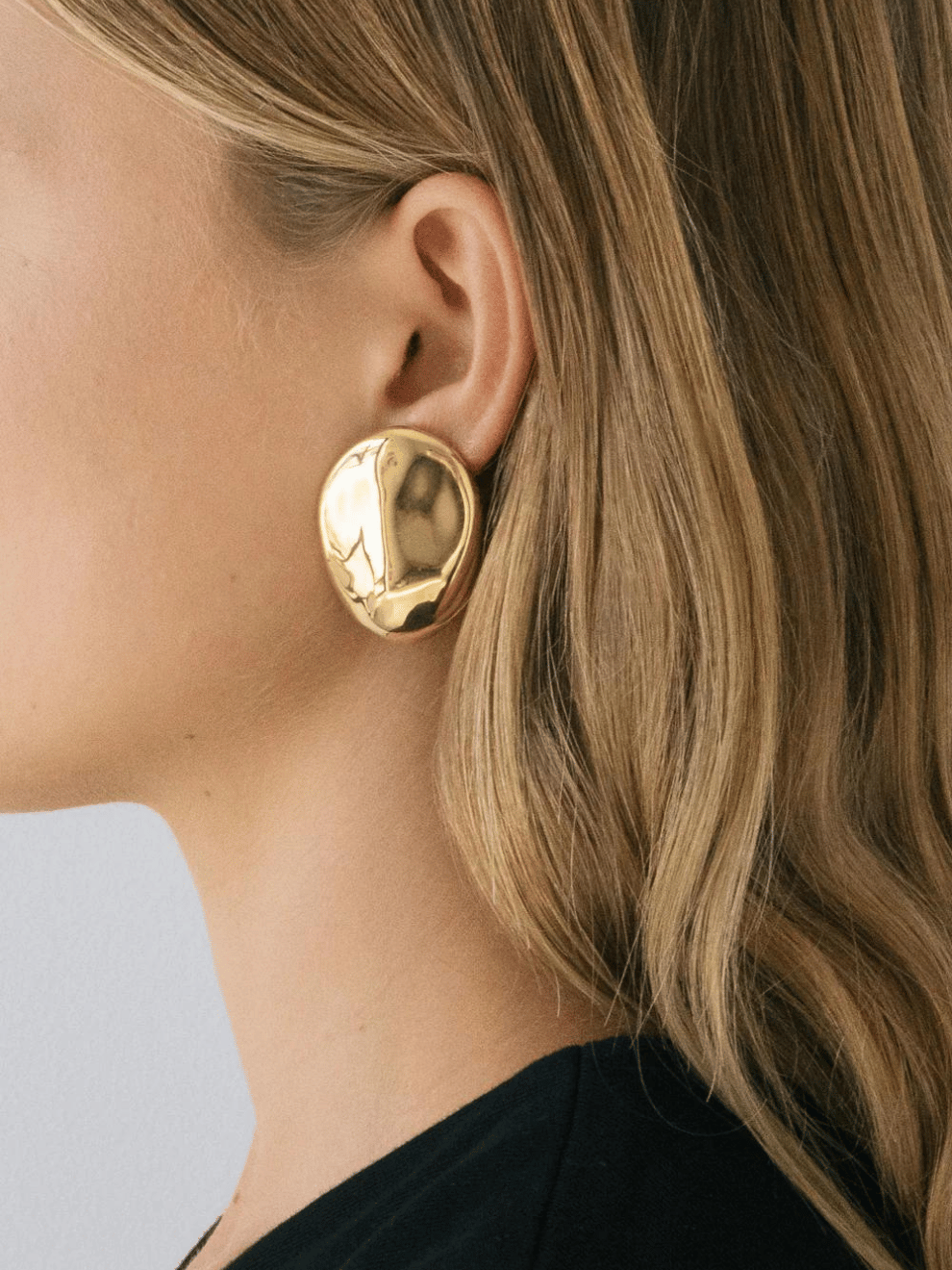 Dylan Dome Earring in Gold