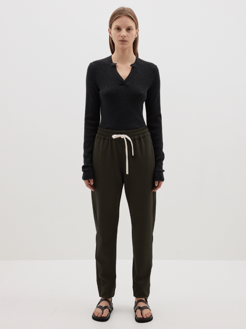 Stretch Twill Tapered Pant in Dark Olive
