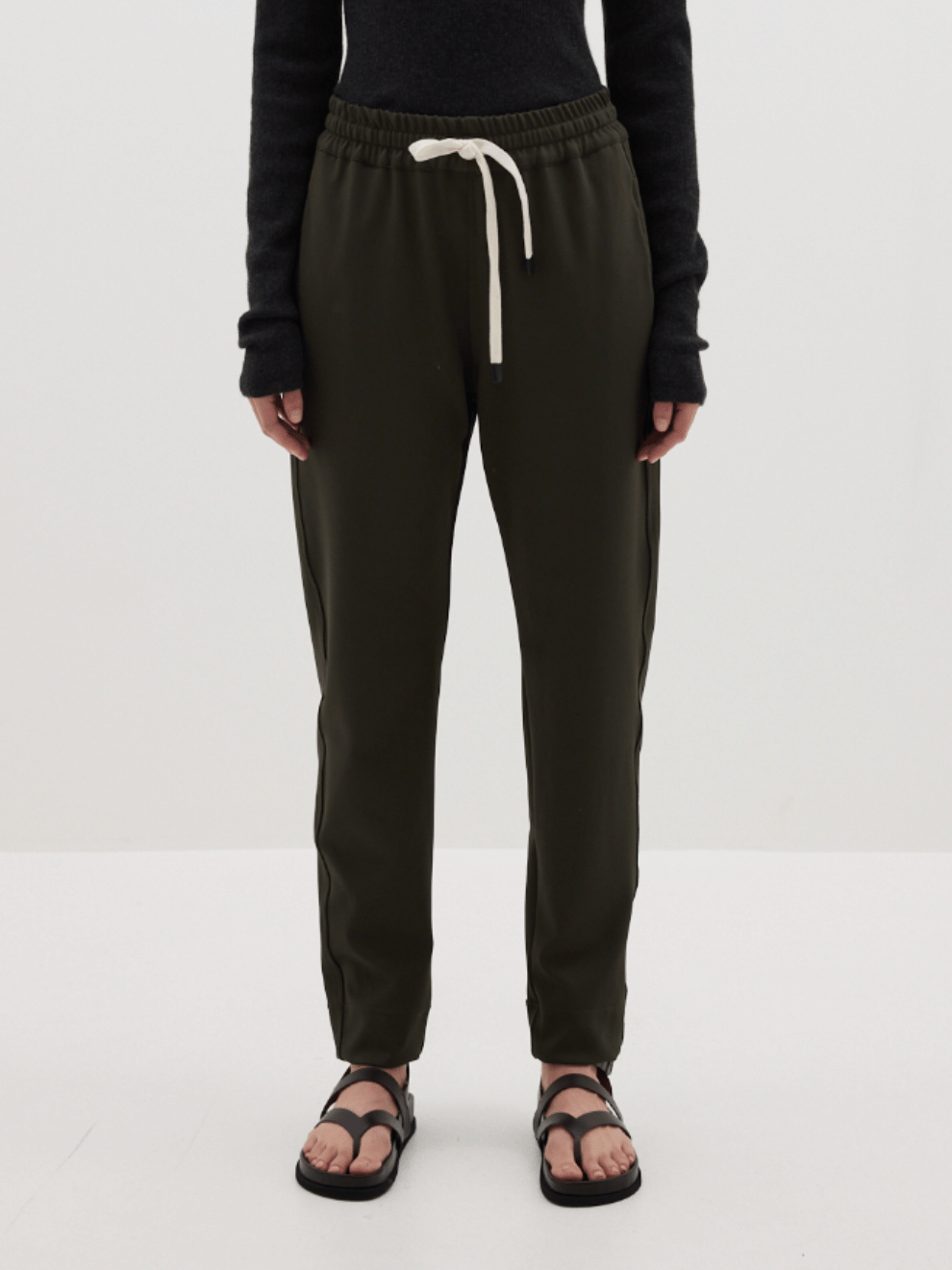 Stretch Twill Tapered Pant in Dark Olive