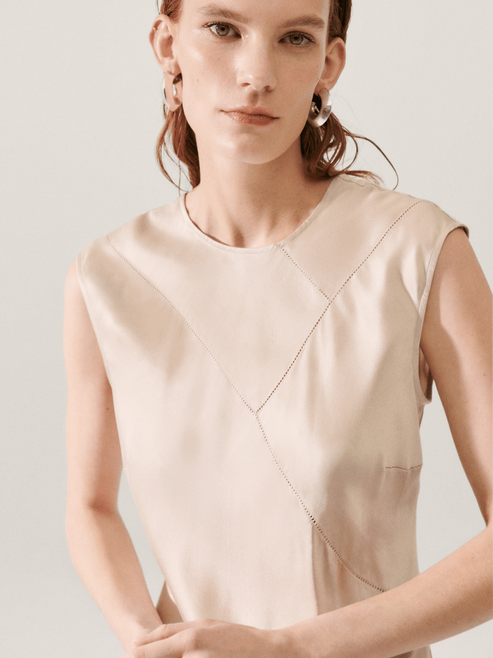 Splice Sleeveless Dress in Hazelnut