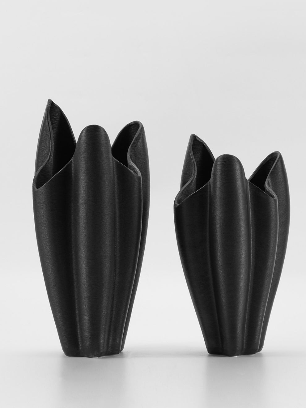 Bloom Vase Small Ebony