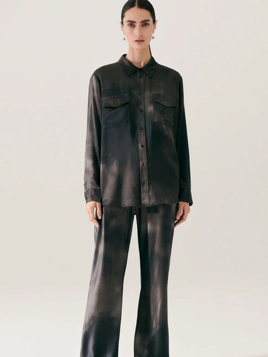 Boyfriend Shirt in Smoke