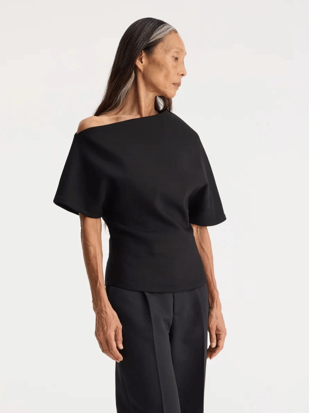 Asymmetrical top in Black