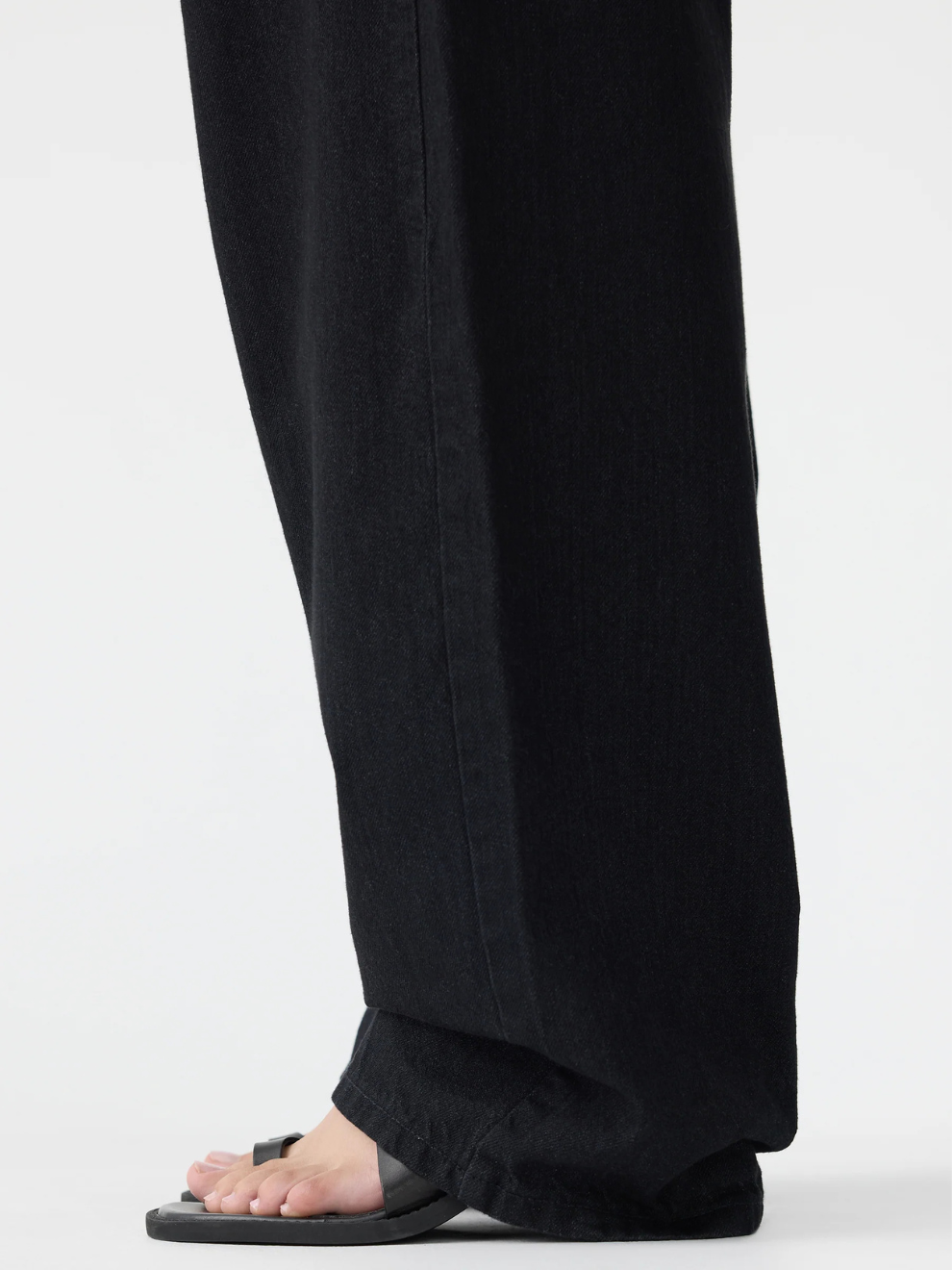 Long Rise Slouch Jean in Black