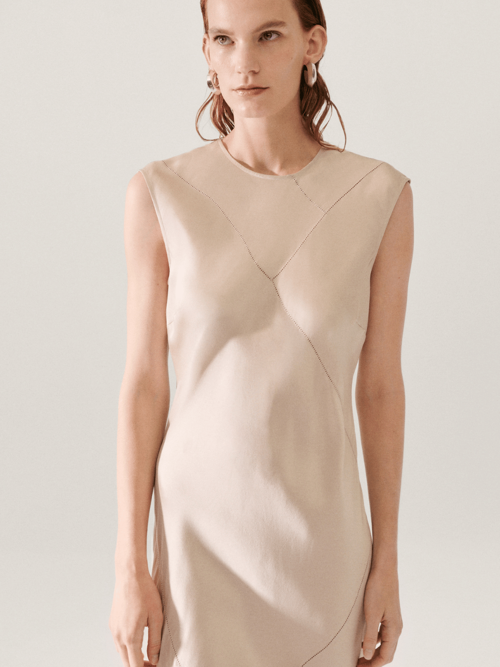 Splice Sleeveless Dress in Hazelnut