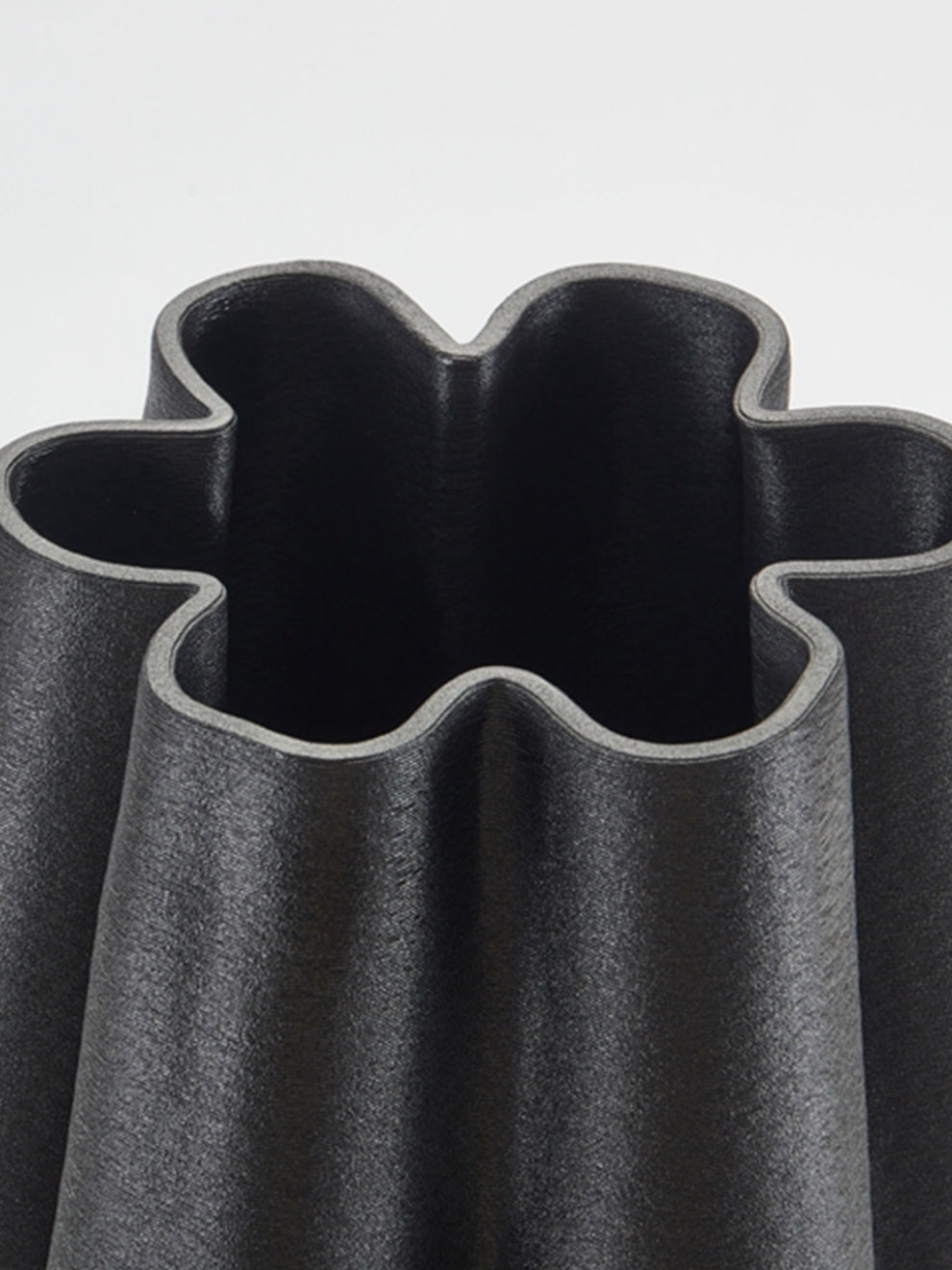 La Mer Vase Small Ebony