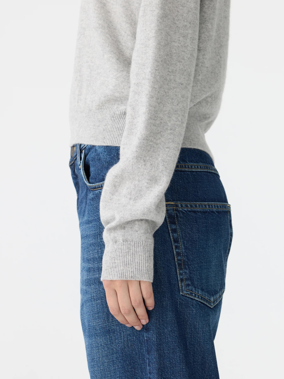 Wool Cashmere V Neck Knit in Grey Marl