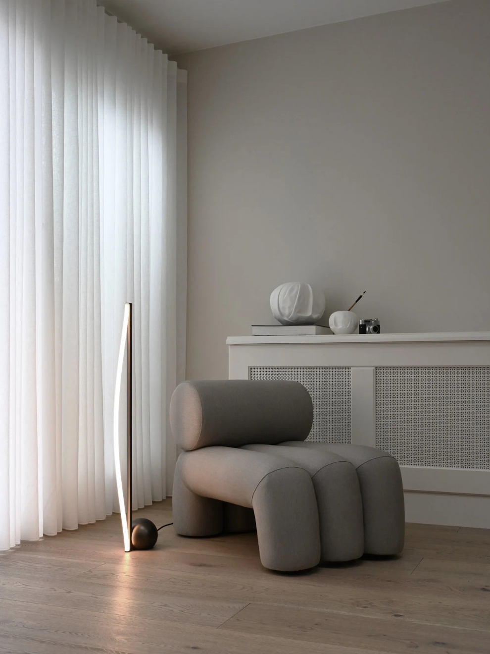 PRE-ORDER Bow Floor Lamp