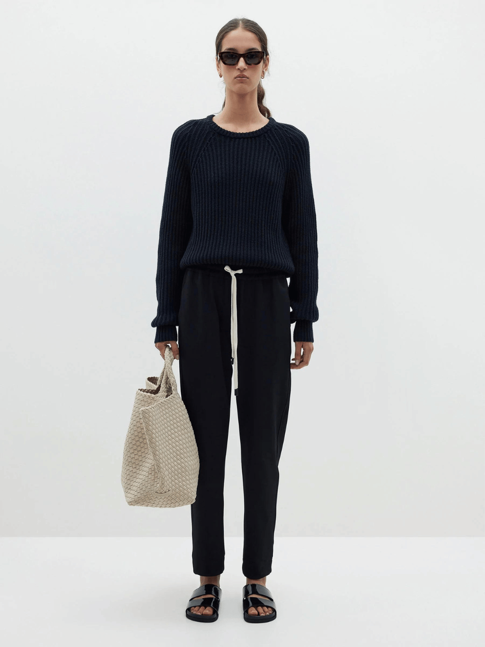 Stretch Twill Tapered Pant in Black