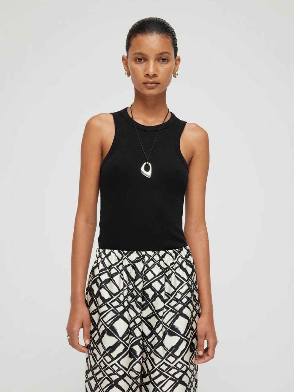 Cotton-Blend Rib Top in Black