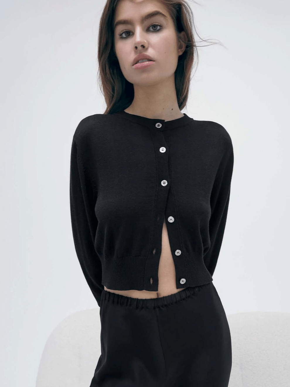 Cropped Cardigan in Black