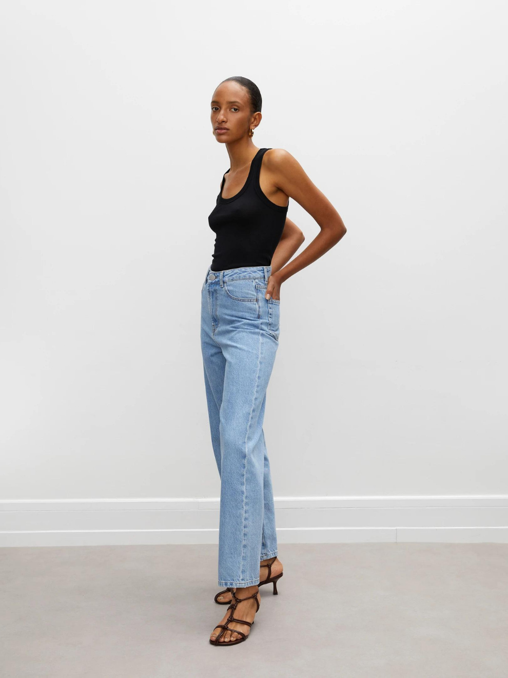 Dewi Jean in Light Denim