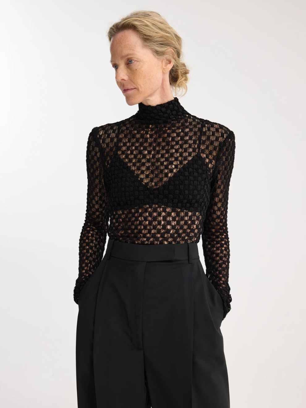 PRE-ORDER Geometrical Lace Top in Noir