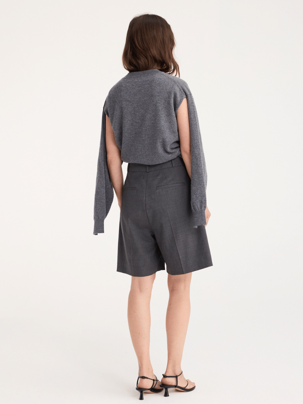 Crew Neck with Open Armhole in Mid Grey Melange