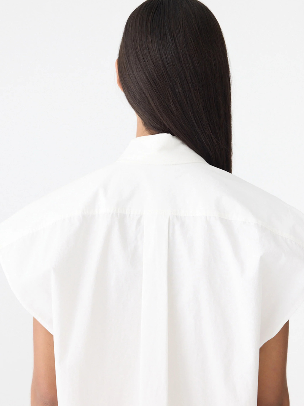 Crushed Cotton Sleeveless Shirt in Natural white