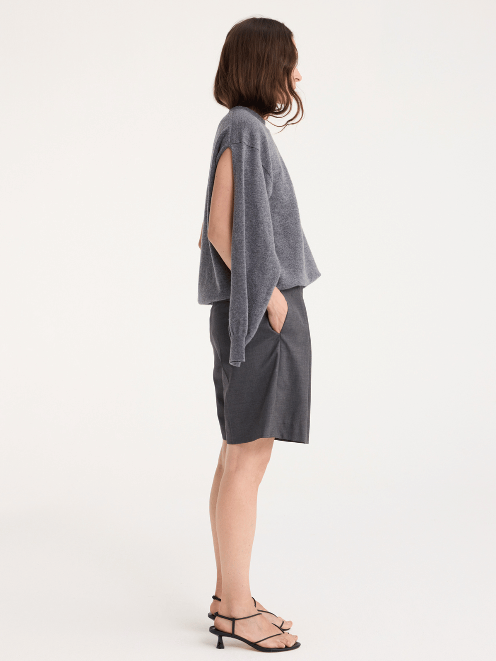 Crew Neck with Open Armhole in Mid Grey Melange