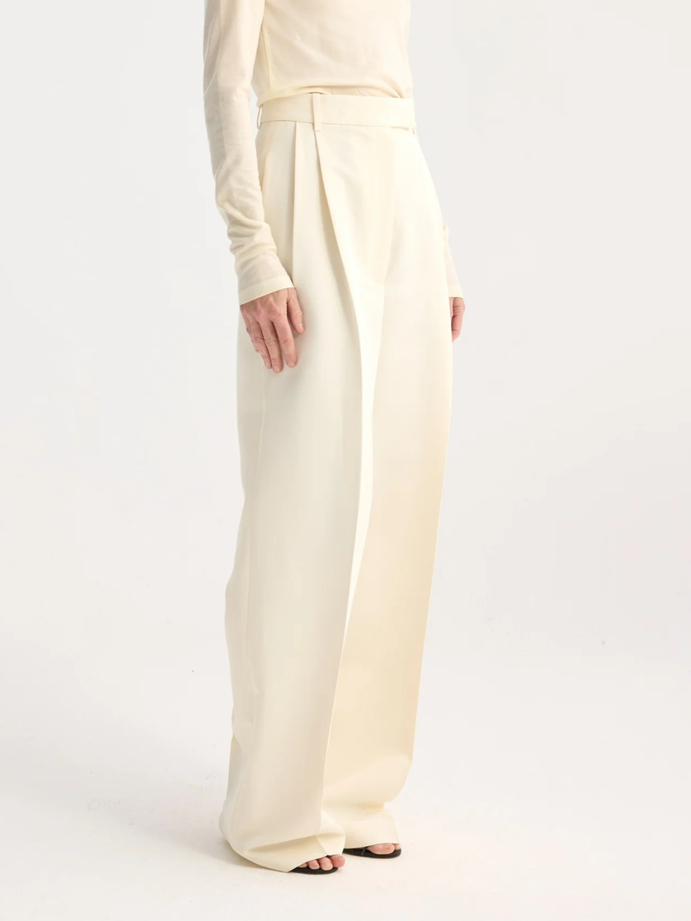 High-Waist Tailored Trousers in Off White