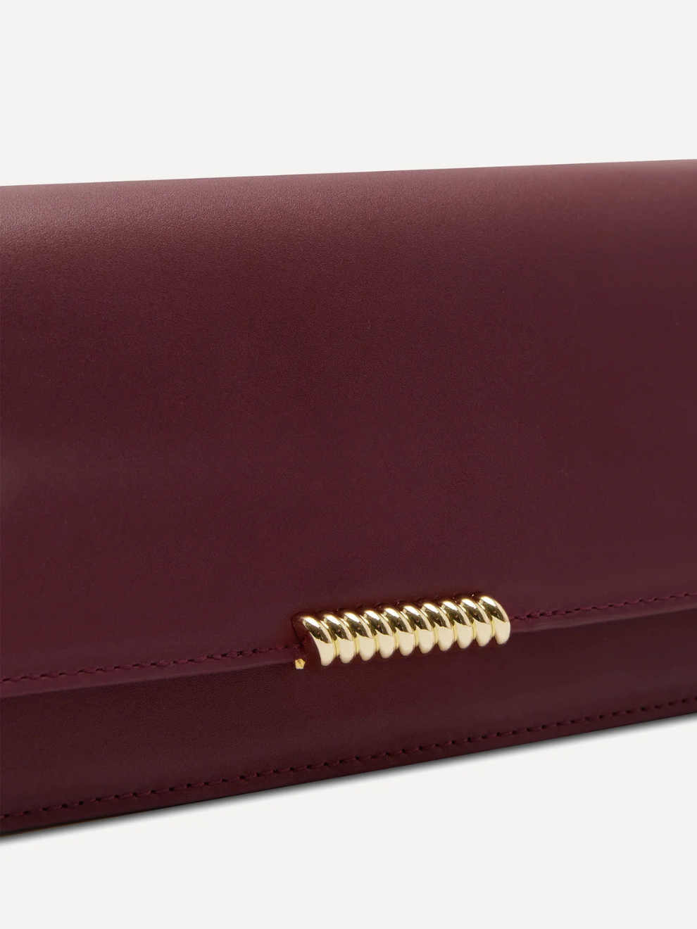 Helix Mailbox Clutch in Port