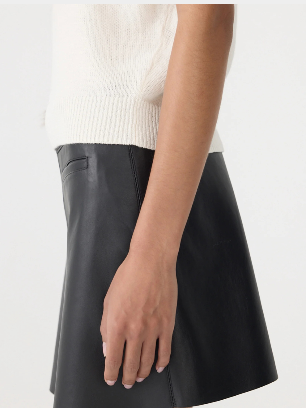 Cotton Linen Slim Short Sleeve Knit in White