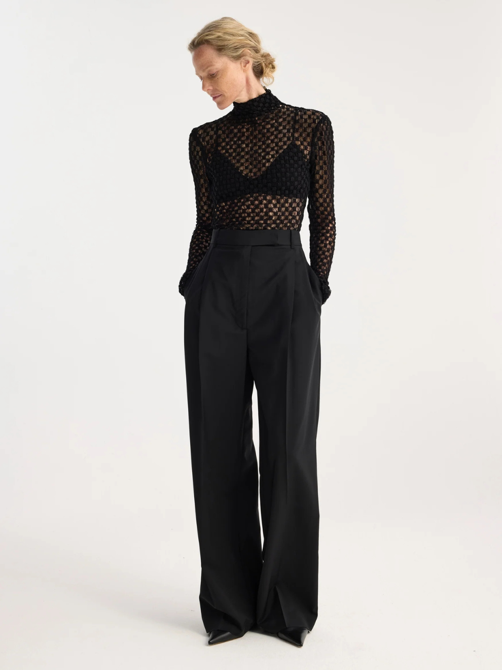 PRE-ORDER Geometrical Lace Top in Noir