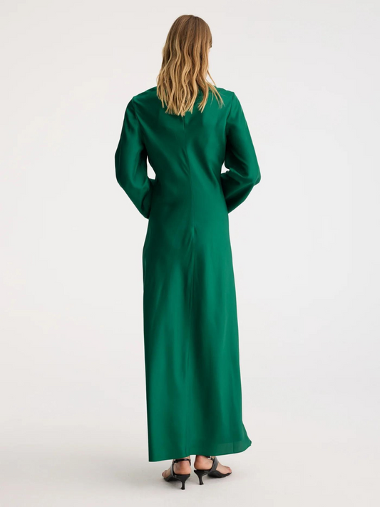 Minimal wide sleeved silk dress in Emerald