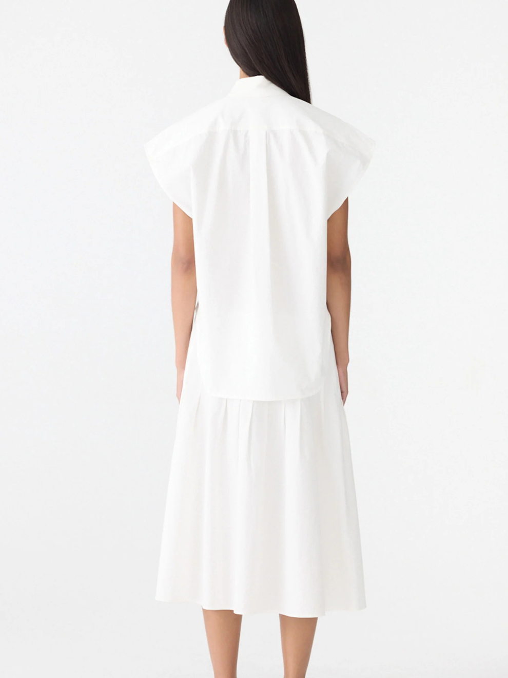 Crushed Cotton Sleeveless Shirt in Natural white