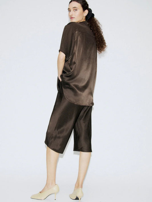 Short Sleeve Boyfriend Shirt in Mantis